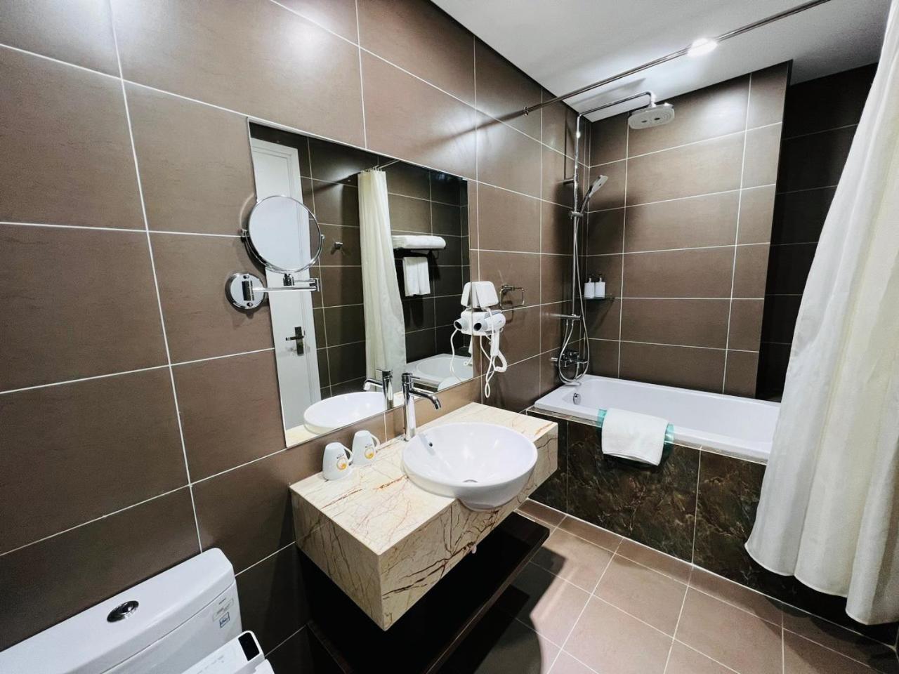 Nesta Grand Hao Nam Apartment Ханой Екстериор снимка